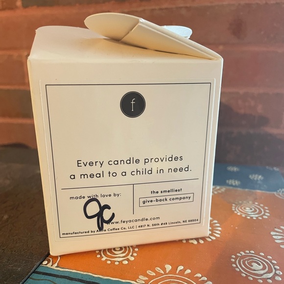 Brand New Feya Christmas Holiday Scented Candle Cranberry Apple Marmalade NWT - Picture 4 of 12